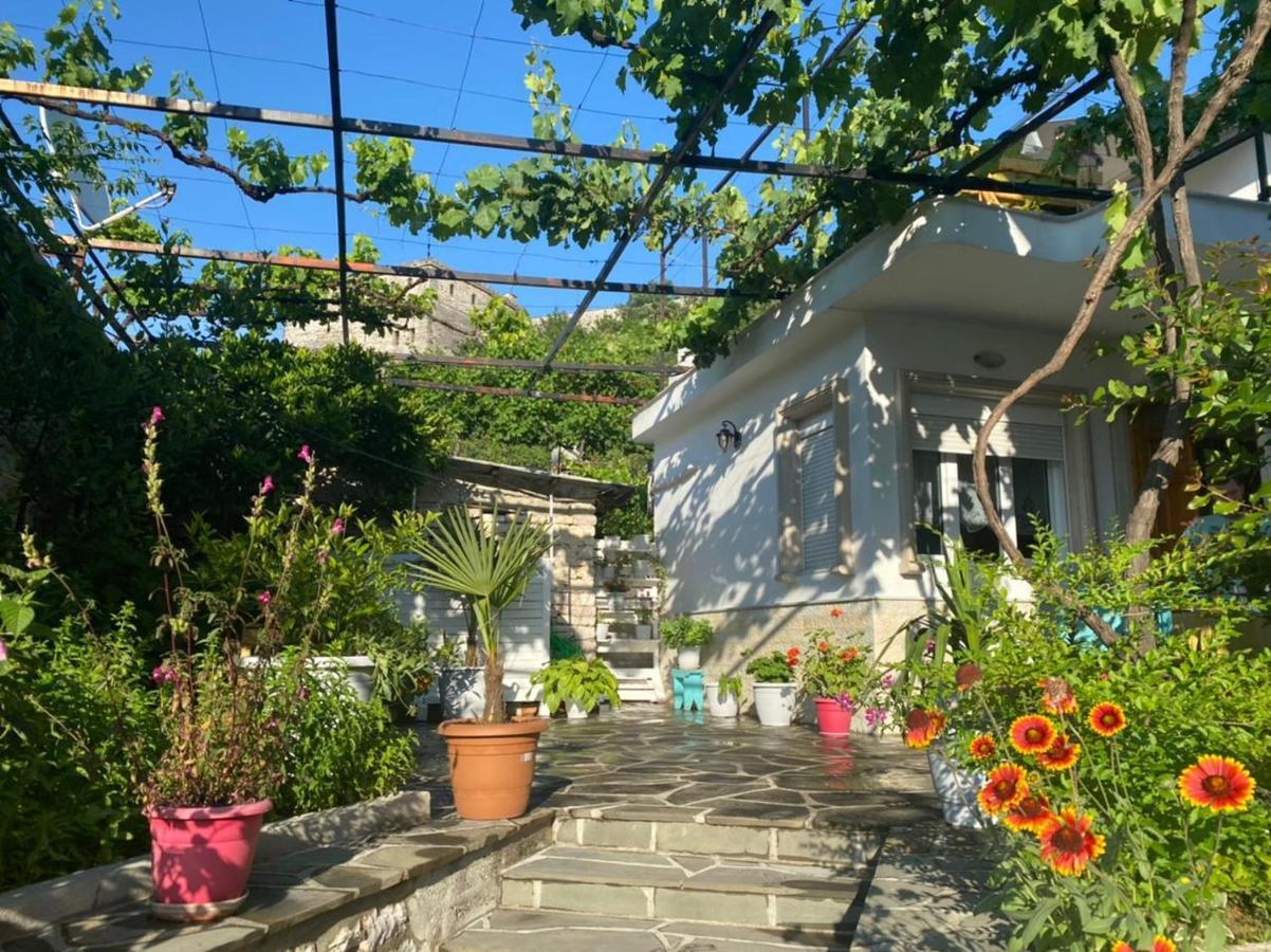 Old Town Hotel Gjirokaster Exterior photo